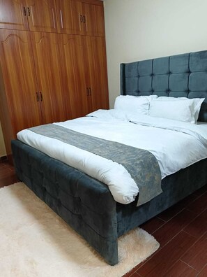 3 Schlafzimmer, Bügeleisen/Bügelbrett, WLAN, Bettwäsche