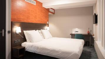 Deluxe-Zimmer | 1 Schlafzimmer, Zimmersafe, Schreibtisch, laptopgeeigneter Arbeitsplatz