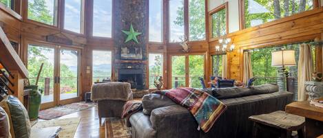 Smart TV, fireplace, DVD player, books