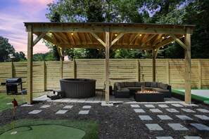 Terrace/patio - Whimsical Retreat with Pickleball Court, Basketball & Golf (Atlanta)