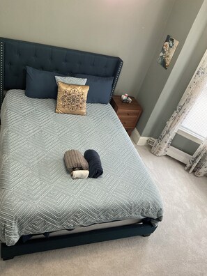 3 bedrooms, iron/ironing board, Internet, bed sheets