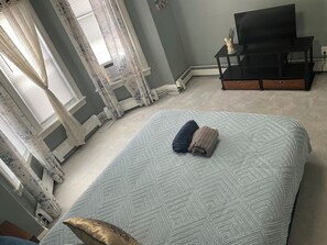 Room - Pleasant and lovely home near PHL airport. (Collingdale)