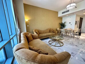 Exclusive Apartment | Living area | Smart TV, Netflix, streaming services - Lux BnB I Amna Tower I Sky Line Views (Dubai)