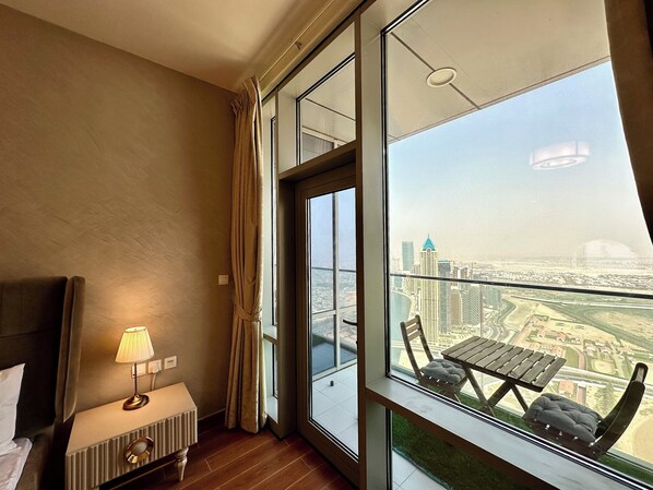 Exclusive Apartment | 2 bedrooms, in-room safe, individually decorated, individually furnished - Lux BnB I Amna Tower I Sky Line Views (Dubai)