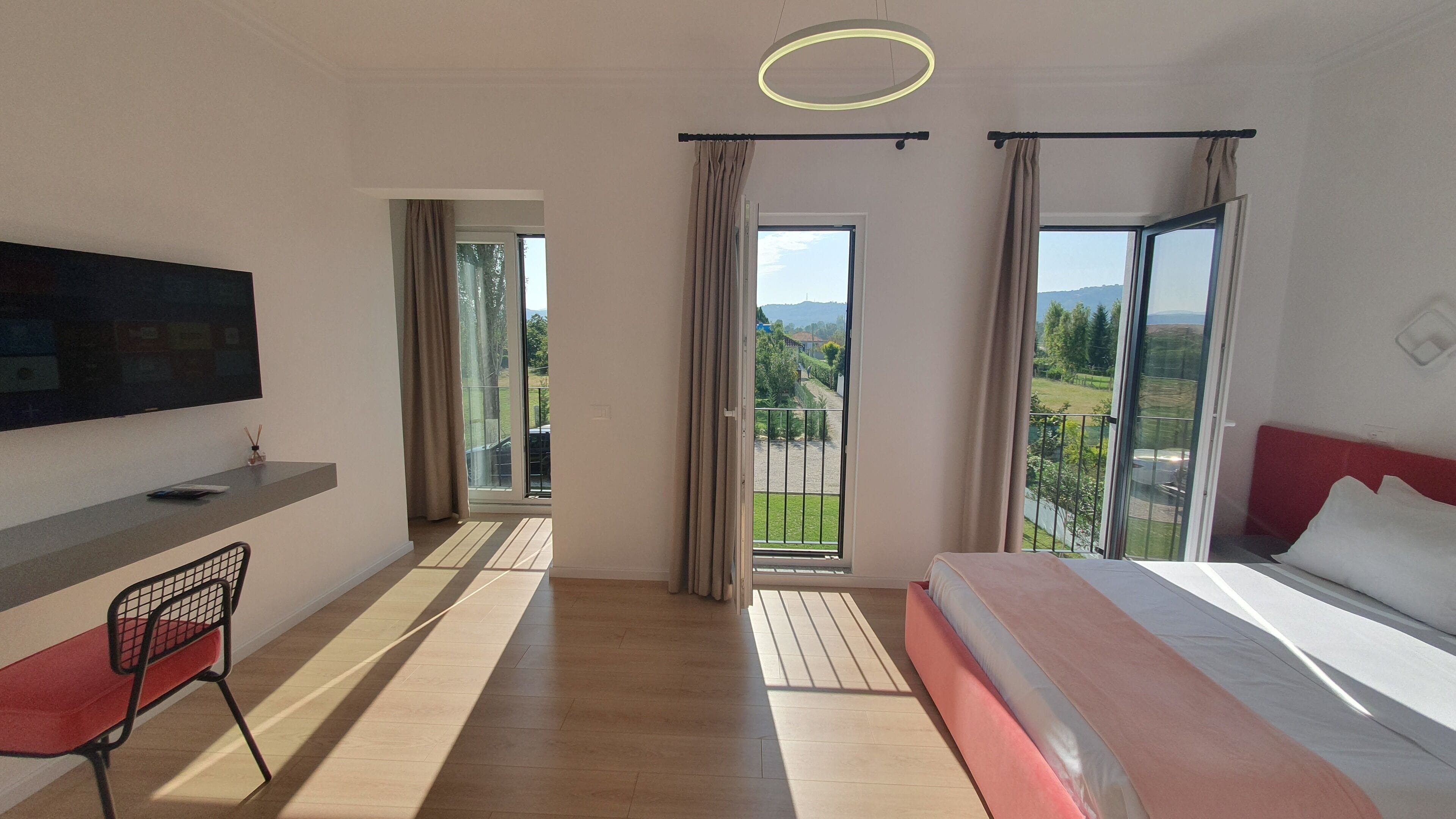 superior room | 1 bedroom, hypo-allergenic bedding, pillow-top beds, in-room safe