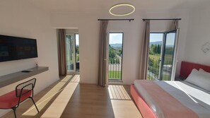 Superior-huone | Allergiatestatut vuodevaatteet, pillowtop-patjalliset sängyt
