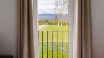 Camera Deluxe | Biancheria da letto ipoallergenica, materassi a doppio strato