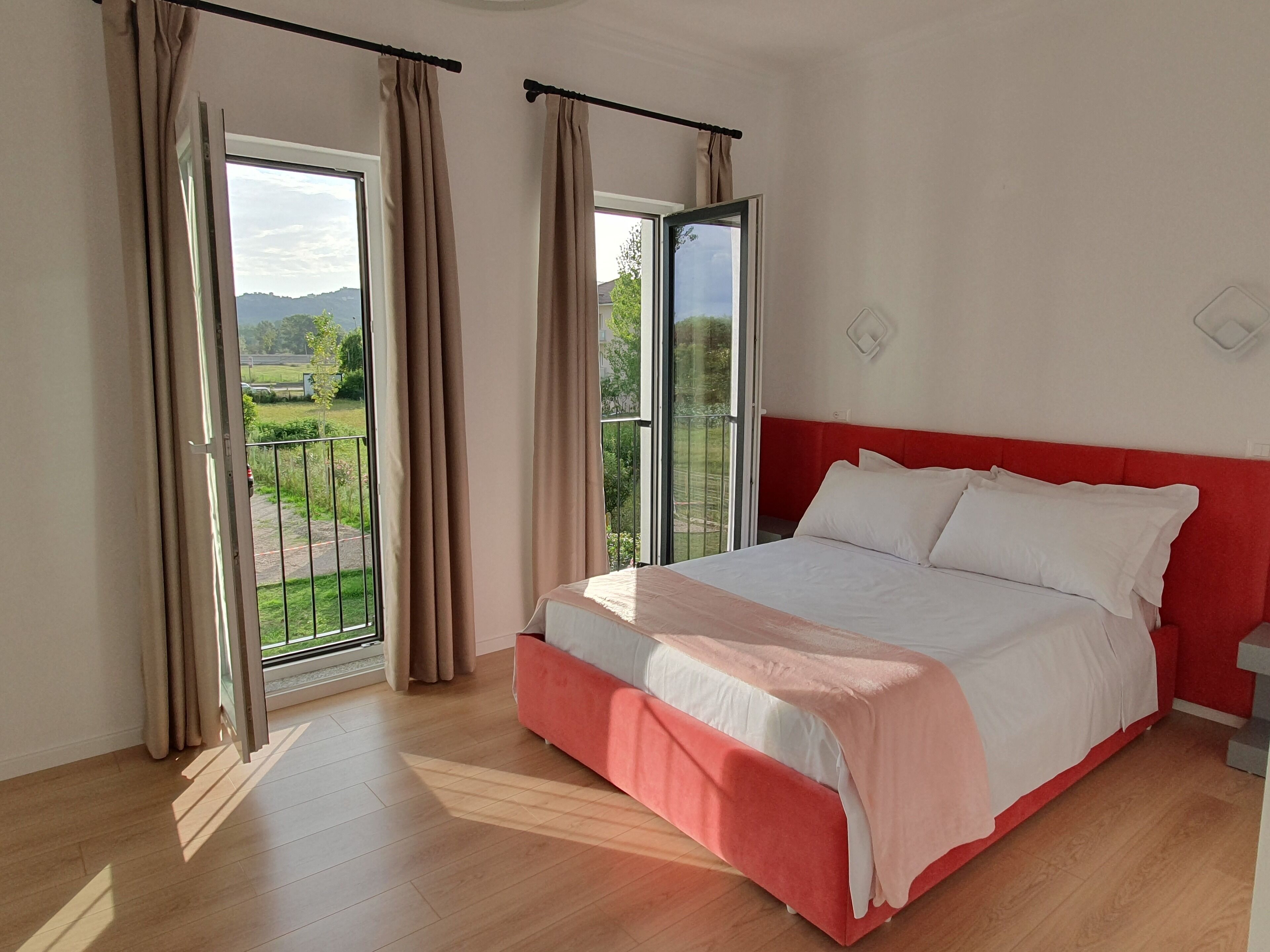 superior room | 1 bedroom, hypo-allergenic bedding, pillow-top beds, in-room safe