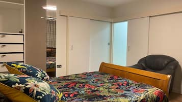 1 quarto, ferros/tábuas de passar roupa, Wi-Fi, roupa de cama