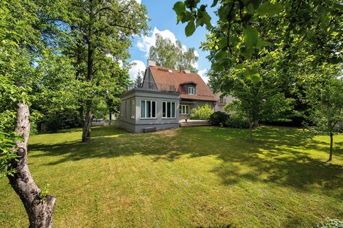 Gustav Ernesaks House