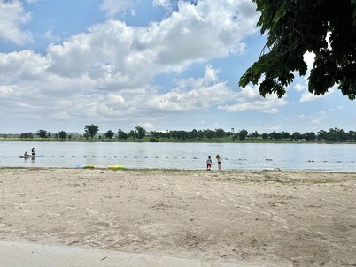 Hot Tub Cozy Cottage in Colorado Springs
