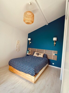 4 chambres, fer et planche à repasser, Wi-Fi, draps fournis