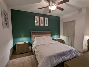 1 bedroom, desk, iron/ironing board, WiFi