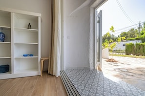 Interior - 1 bed apartment in Los Lagos near Javea, Jesus Pobre & Denia with a/c & Wi-Fi (VC)