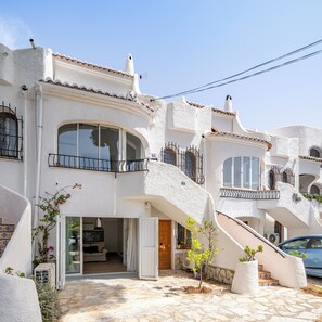 Exterior - 1 bed apartment in Los Lagos near Javea, Jesus Pobre & Denia with a/c & Wi-Fi (VC)