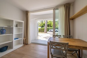 Interior - 1 bed apartment in Los Lagos near Javea, Jesus Pobre & Denia with a/c & Wi-Fi (VC)