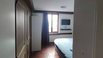 Standard Room | 1 bedroom, desk, free WiFi, bed sheets