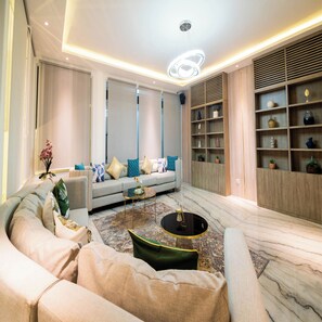 Lobby lounge - Yulia Hotel Managed by HIG (Gorontalo)