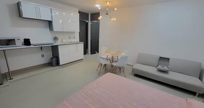 Beautiful studio in a safety and nice neighborhood, perfect for a relaxing stay.