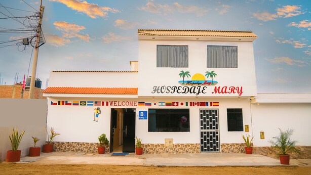 Front of property - Hospedaje Mary (Paracas)
