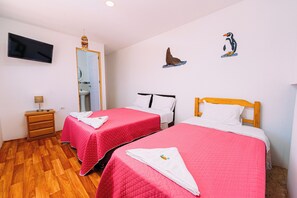 Family Room | Free WiFi - Hospedaje Mary (Paracas)