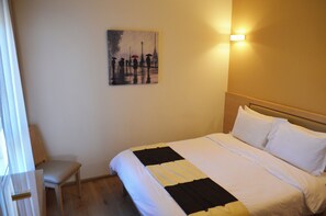 Comfort Suite | In-room safe, desk, soundproofing, free WiFi - Nest 1 Hotel (Beirut)