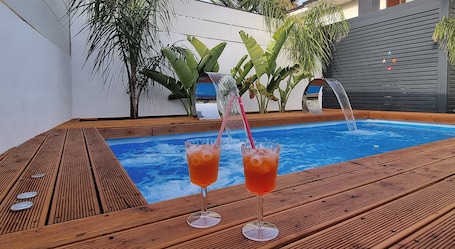 Indoor pool, outdoor pool