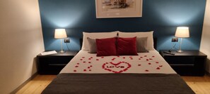 1 bedroom, in-room safe, desk, free WiFi