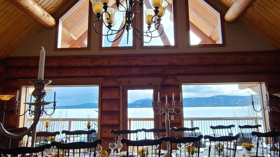 Inn On The Lake