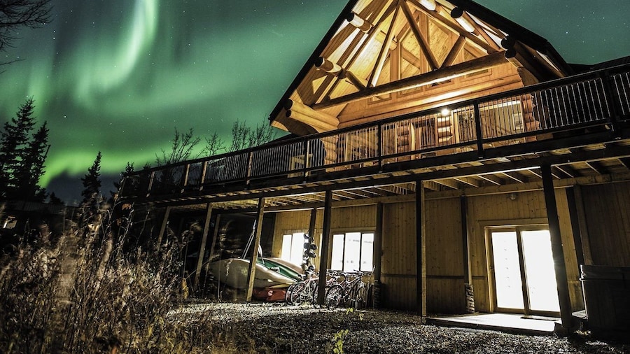Inn On The Lake