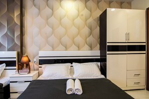 Deluxe Triple Room - The Local Home (Ho Chi Minh City)