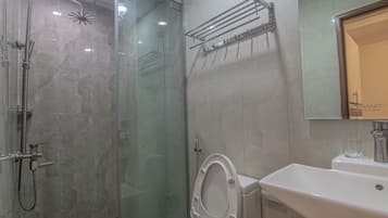 Dusche, Hydromassagedusche, Designer-Toilettenartikel, Haartrockner