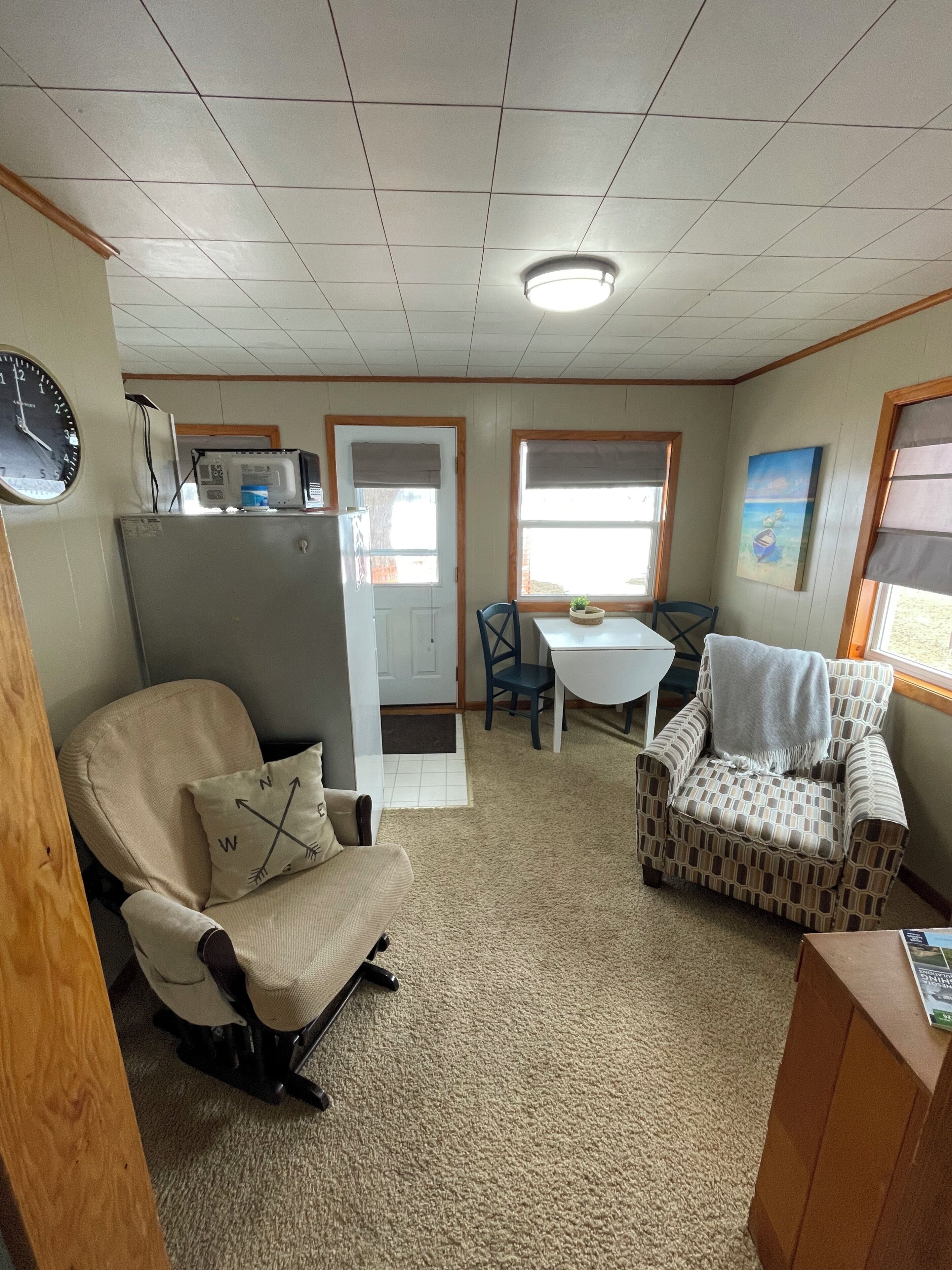 Economy Cabin | Living area