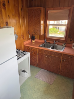 Basic Cabin | Private kitchen