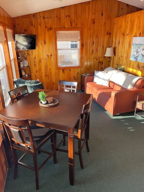 Familien-Ferienhütte | Wohnbereich | LCD-Fernseher