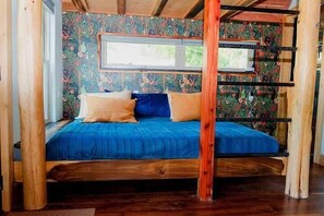 1 chambre, fer et planche à repasser, lit parapluie, Wi-Fi