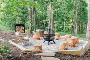 Unclassified image, 4 of 46, button