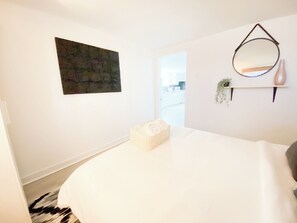2 slaapkamers, een strijkplank/strijkijzer, wifi, beddengoed