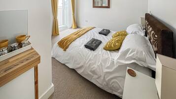 3 bedrooms, free WiFi, bed sheets