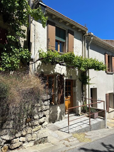 Charmante Maisonnette de Village Avec Jardinet - 6P