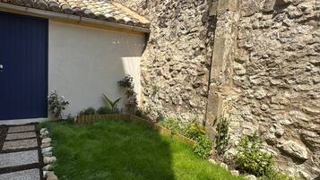 Enceinte de lâhĂ©bergement