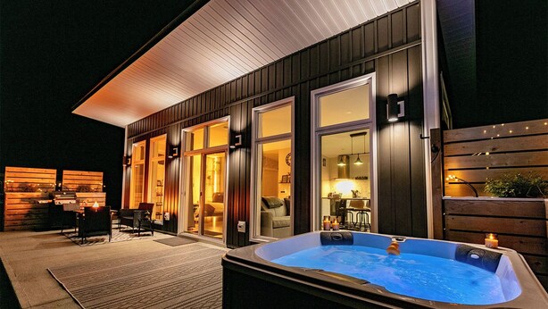 Unclassified image, 1 of 23, button - Lake View Cottage with Private Hot Tub - Eagle View (West Bay)