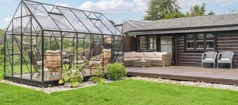 Amazing home in Stege with kitchen