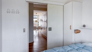 WiFi (無料)