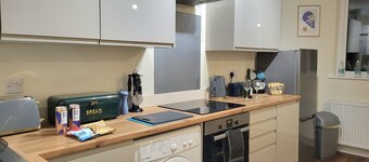 Guest House-close to all Amenities