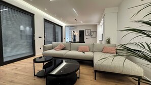 Smart TV, videojuegos y libros 