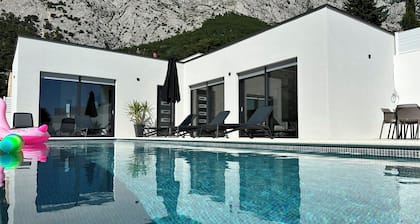 Vila Marco polo, heated pool, jacuzzi