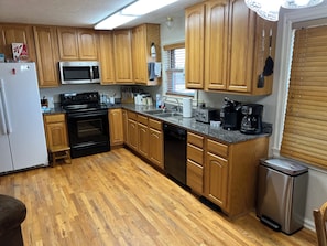 Microwave, stovetop, dishwasher