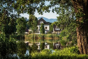 Front of property - Pałac na Wodzie  (Podgorzyn)