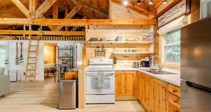 Scenic Adirondack Cabin w/ Hot Tub - River Bend